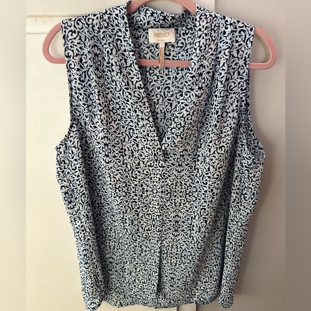 Laundry Shelli Segal blue & white print sleeveless blouse sz L